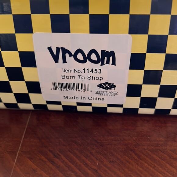 Vroom Born to Shop Pink Key Rack Cabinet Whimsical Car - Picture 2 of 8